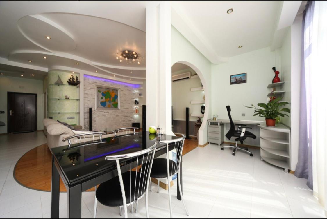 Ferienwohnung "Нова Аркадія", Вид Моря Та Міста Odessa Exterior foto